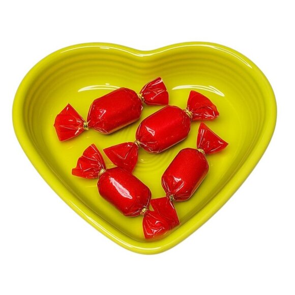 Fiestaware Fiesta CERAMIC Medium Heart Bowl Dish CONTAINER Lemongrass - Picture 1 of 11